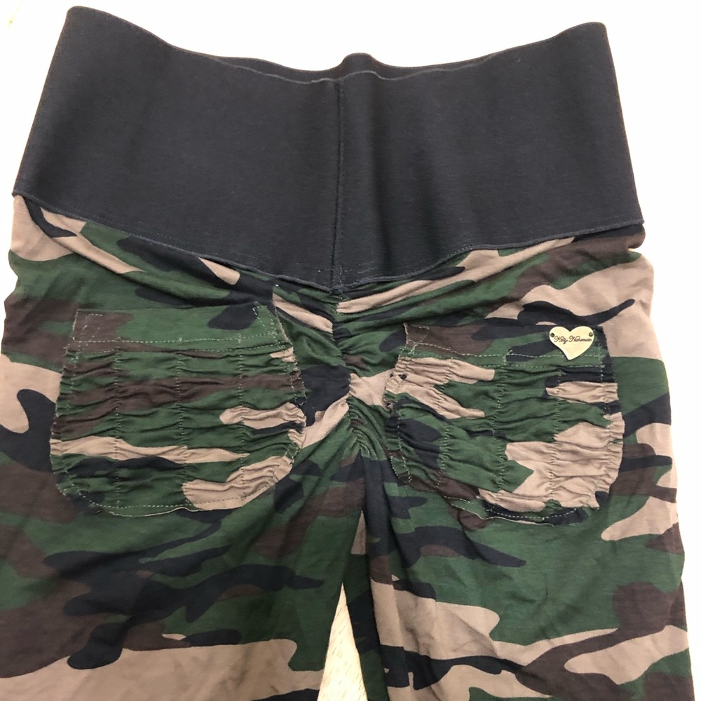 Cute booty Lounge camo Leggings Size S